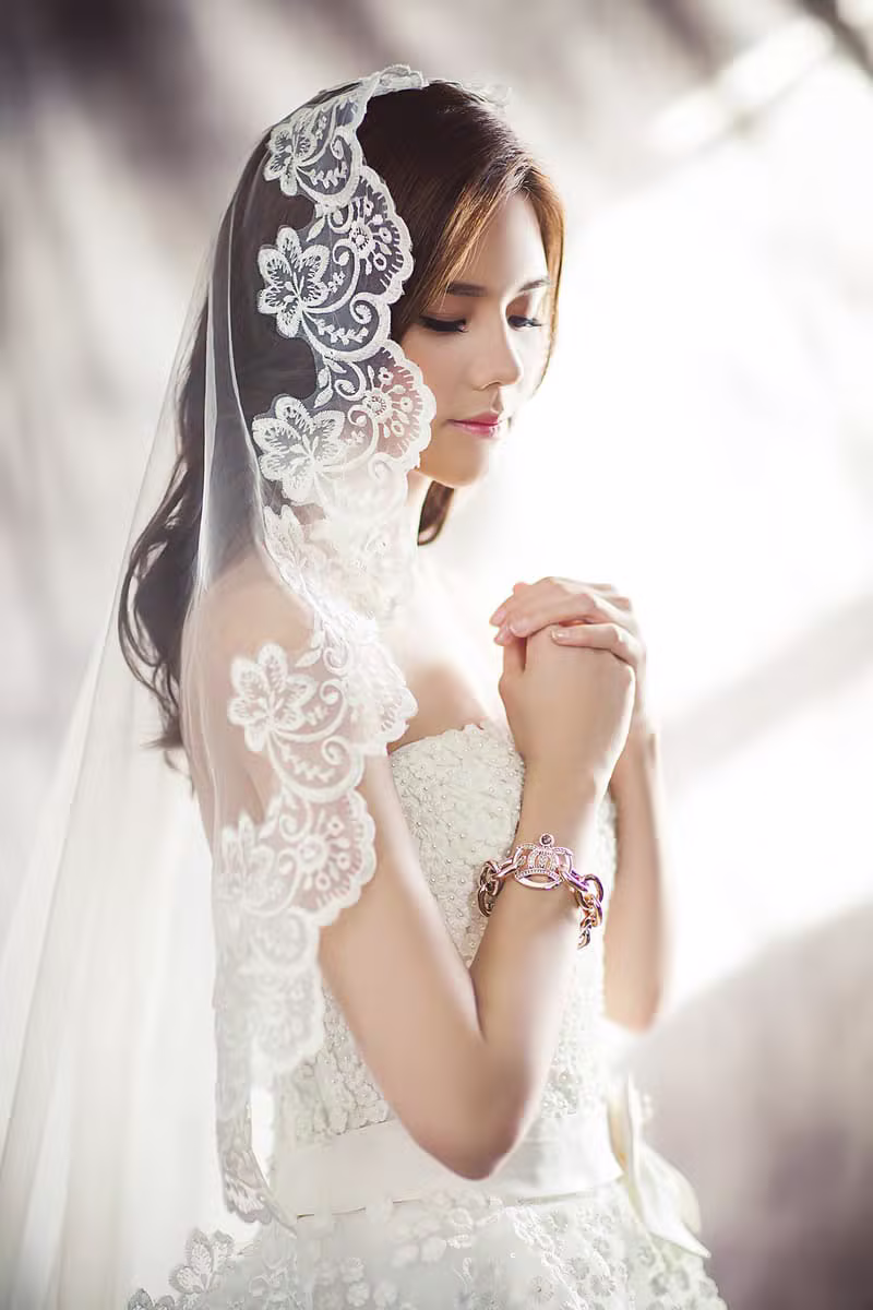 Aurel Lace Dress