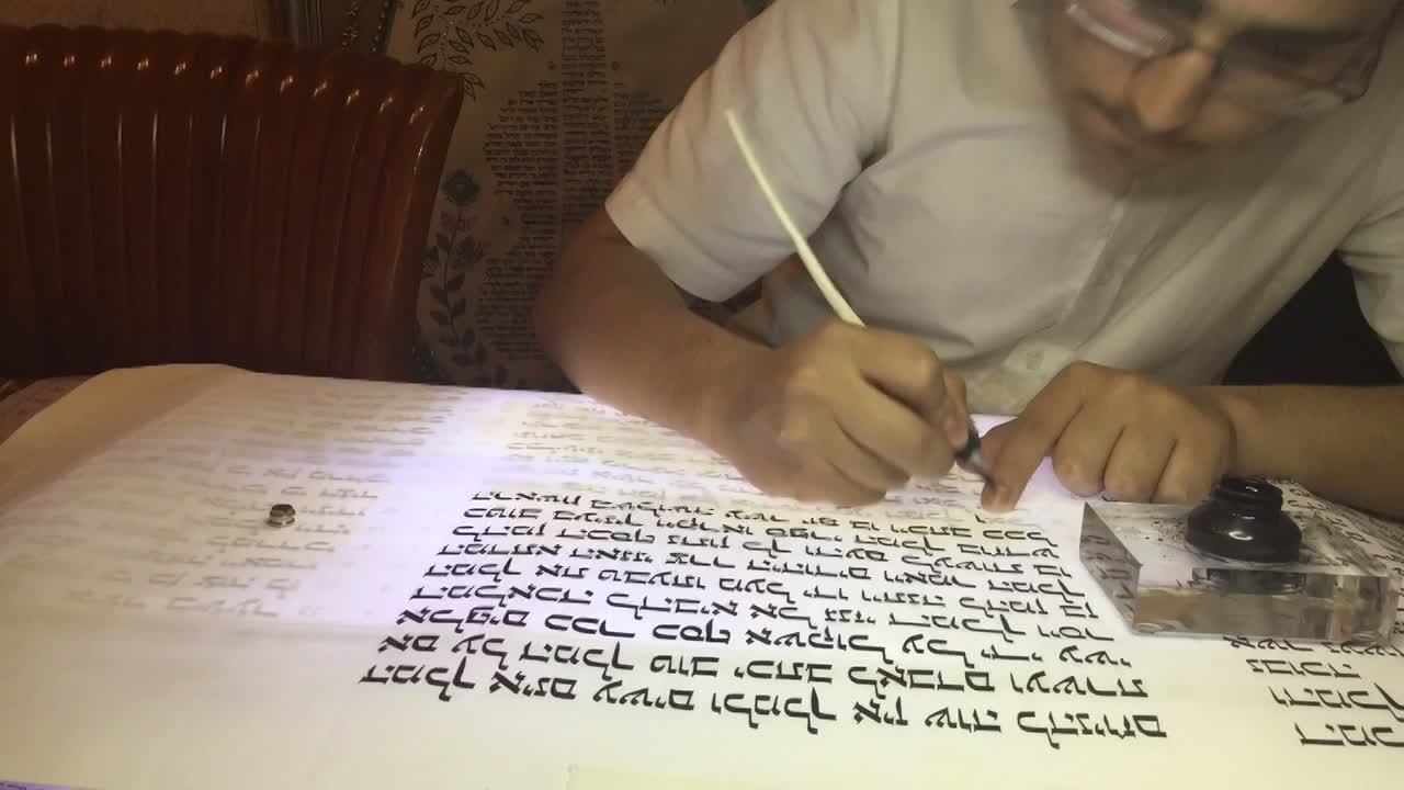 וידאו אחד thumbnail