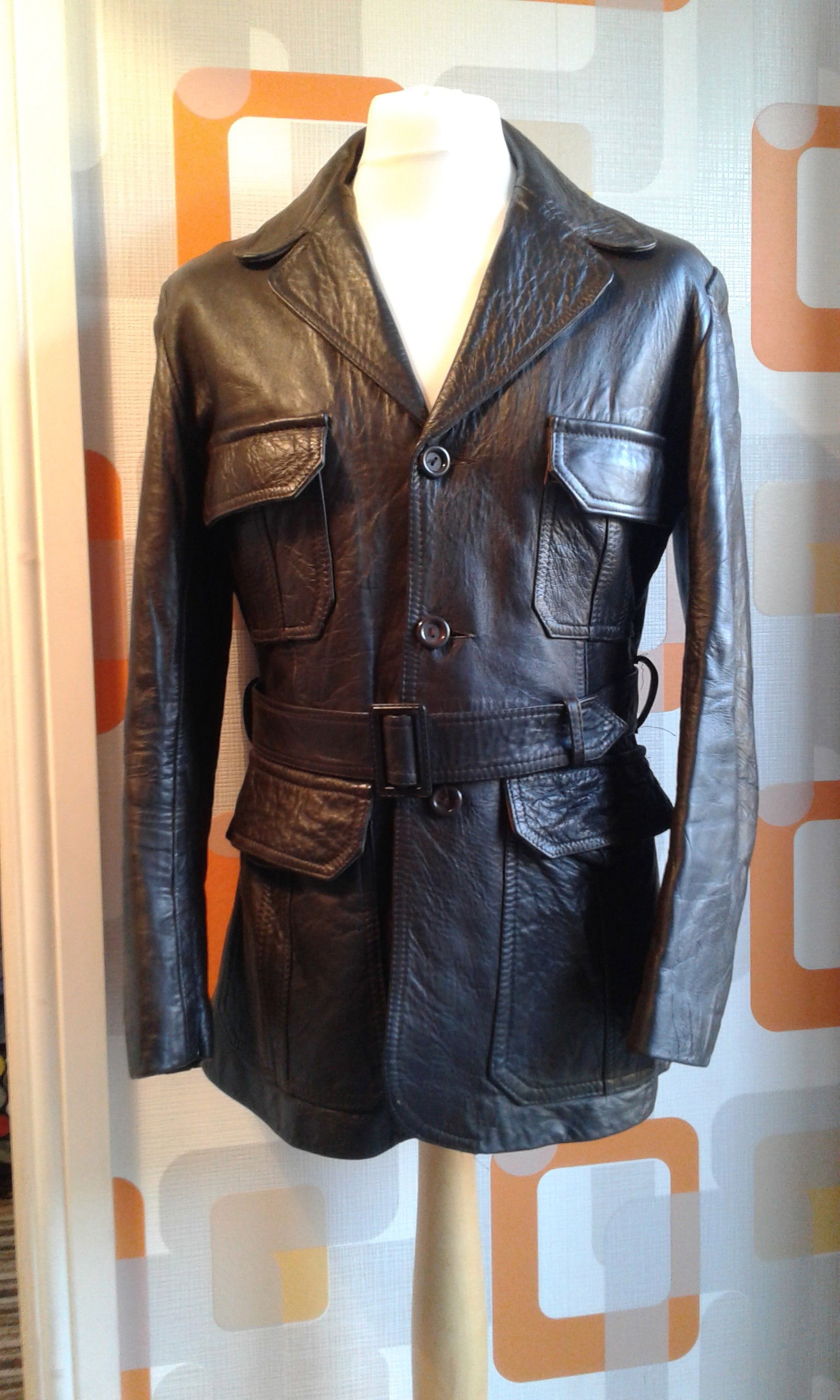 Safari Style Leather Coat In Brown Vintage And Retro 64 This Is A Great Looking 7os Leather Safari Style With Belt Lovely Bit Of Vintage 40 Chest Top Shoulder To End Cuff 24