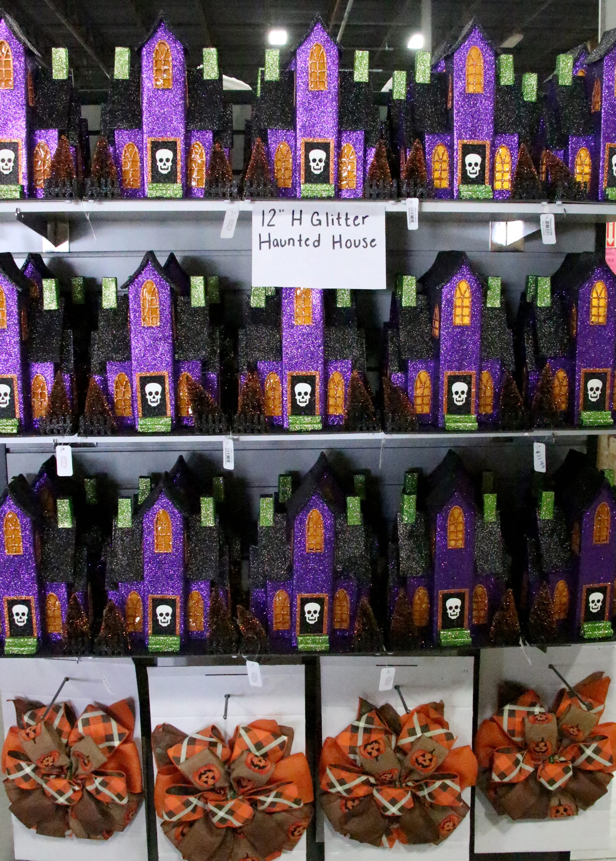 CBI warehouse sale Frankfort, Il home decor, craft, christmas, and