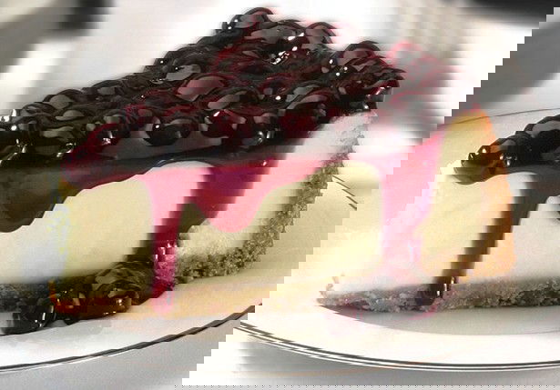 Τάρτα με γλυκό κουταλιού βύσσινο