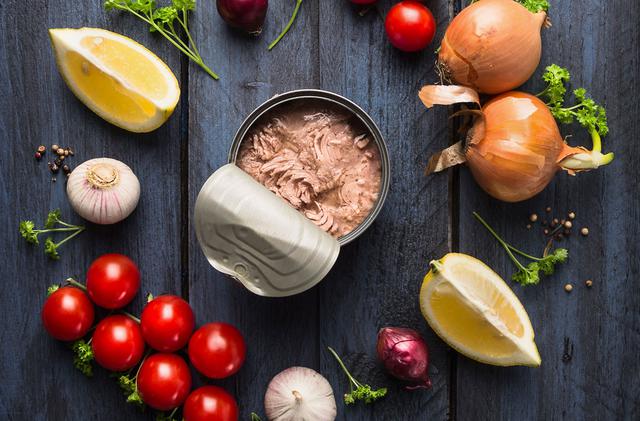 Σαλάτα με φιλέτο τόνου σε νερό