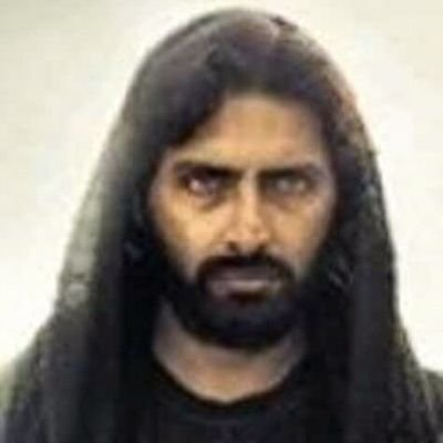 ربما تحتوي الصورة على: ‏‏شخص واحد‏، و‏‏‏لحية‏ و‏لقطة قريبة‏‏‏‏