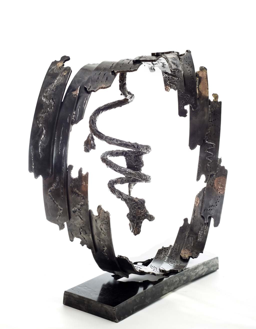 Insights VII | 2014 | Iron & brass sculpture | 85x96x40 cm | Rami Ater