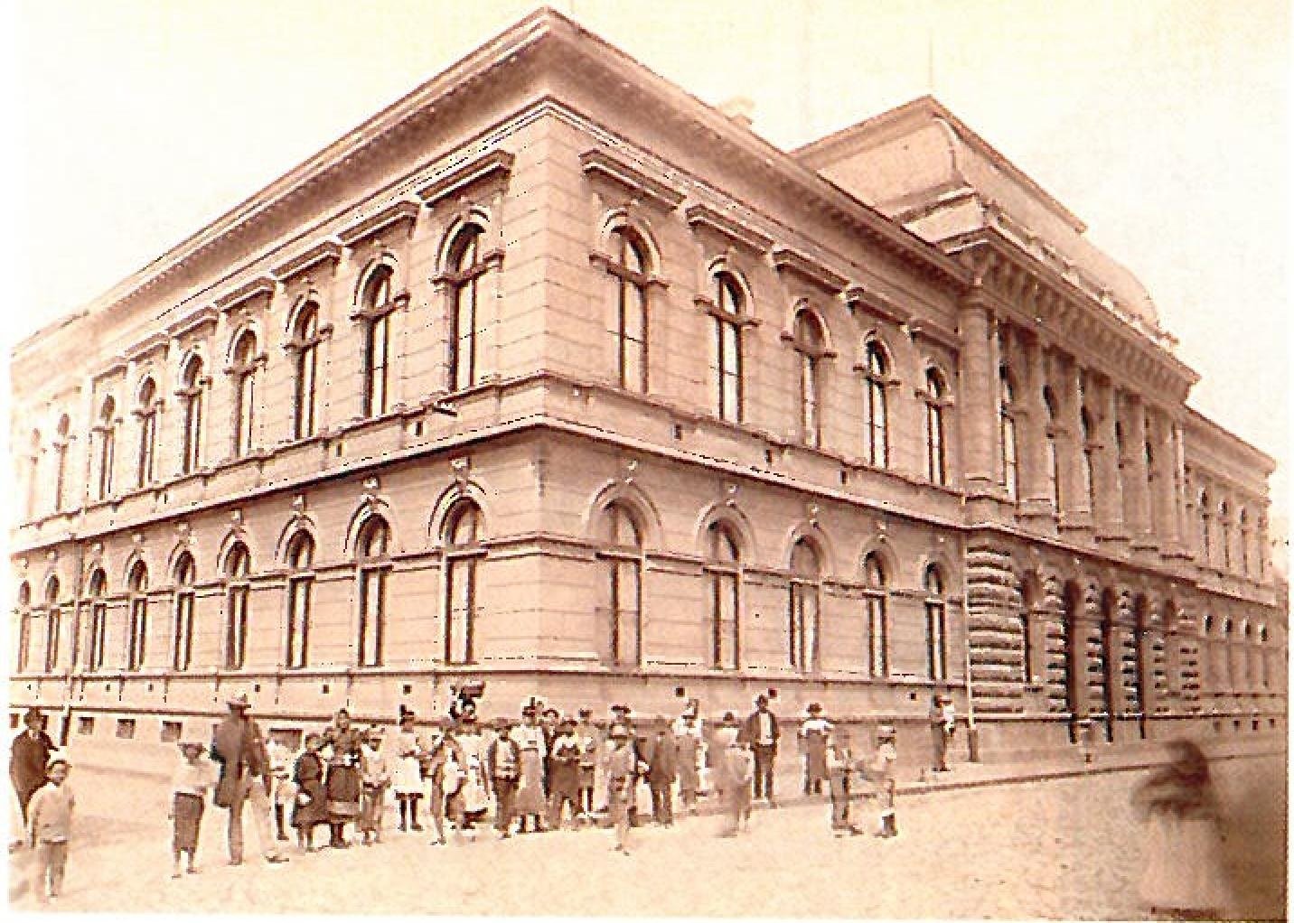 Polgari fiu iskola Arad 1900