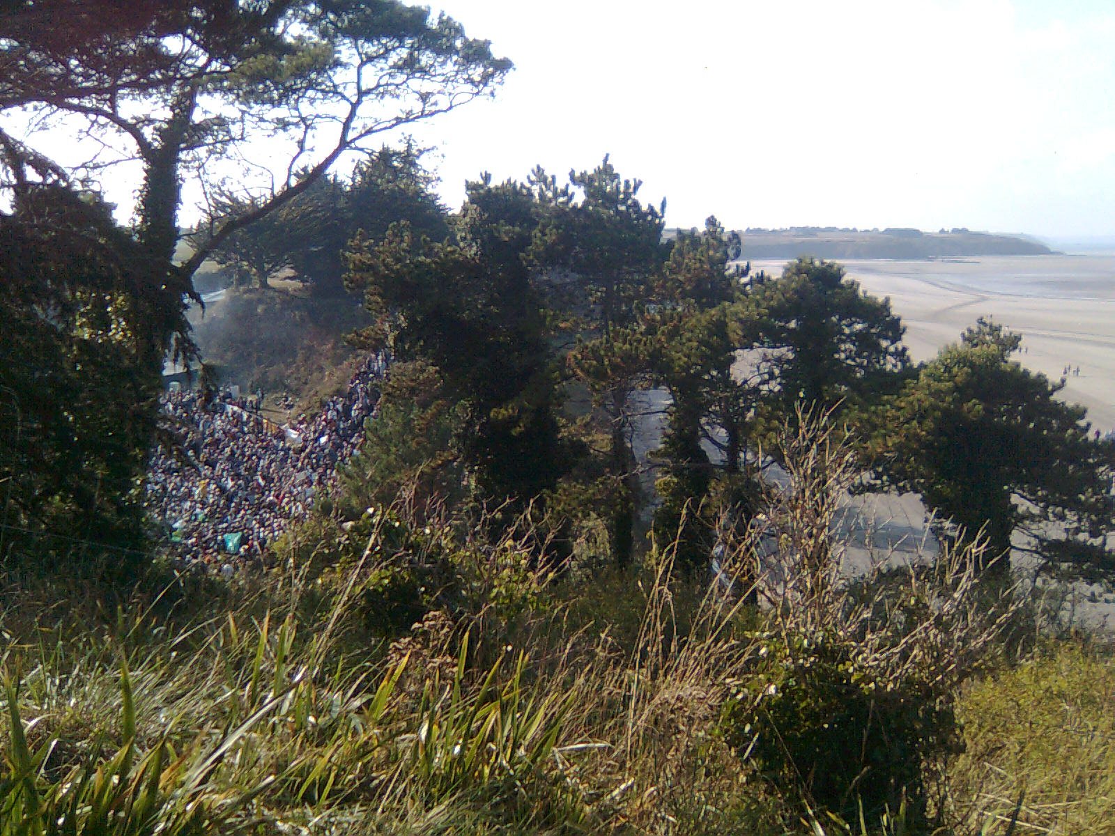 Manifestation en 2009 sur la plage d'Hillion